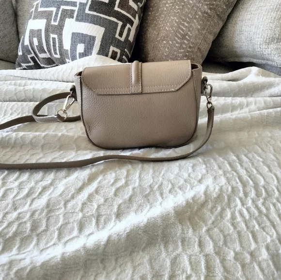 Laura DiMaggio Italian Leather Bag - Picture 2 of 4